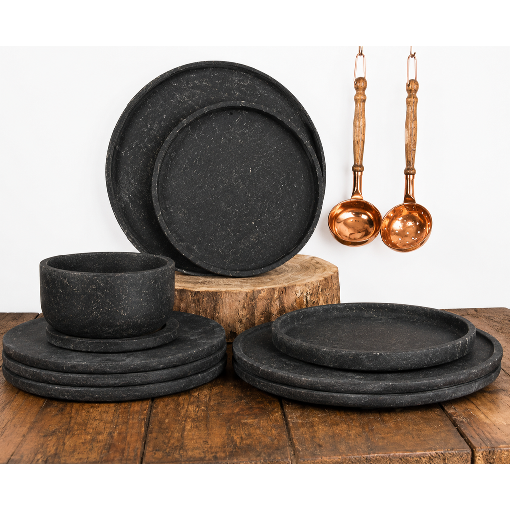 Conjunto de Jantar de Pedra-Sabão (8 lugares)
